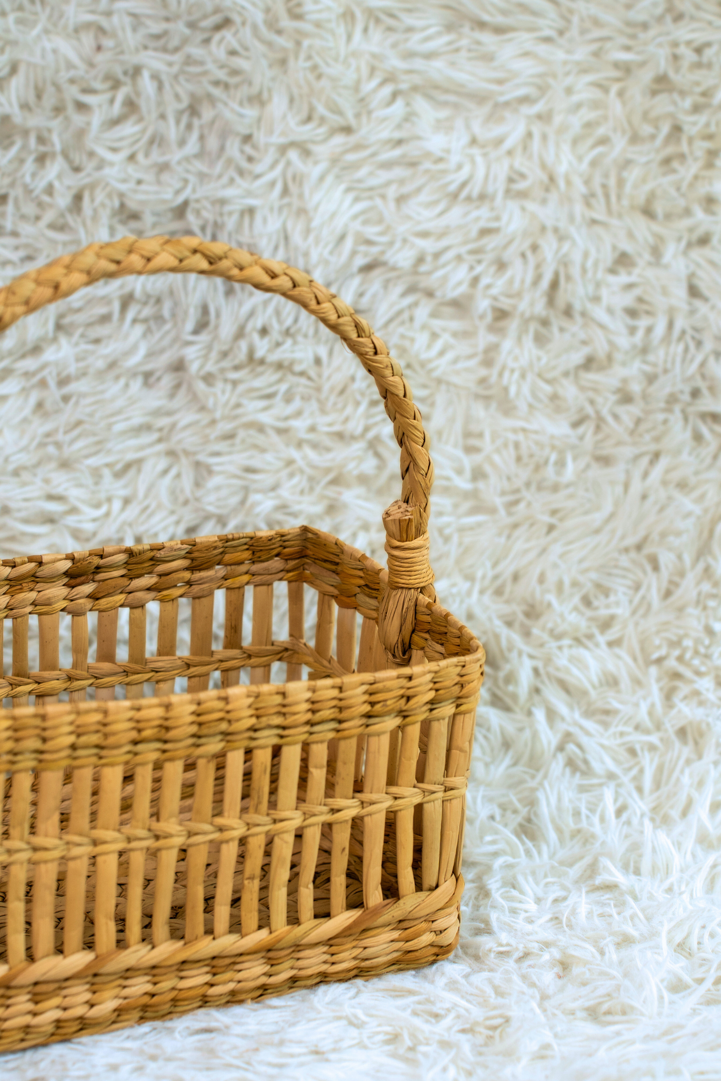 Rectangular Kauna Hamper Basket with Handle