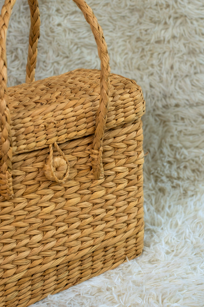 Handwoven Kauna Grass Picnic Basket Bag