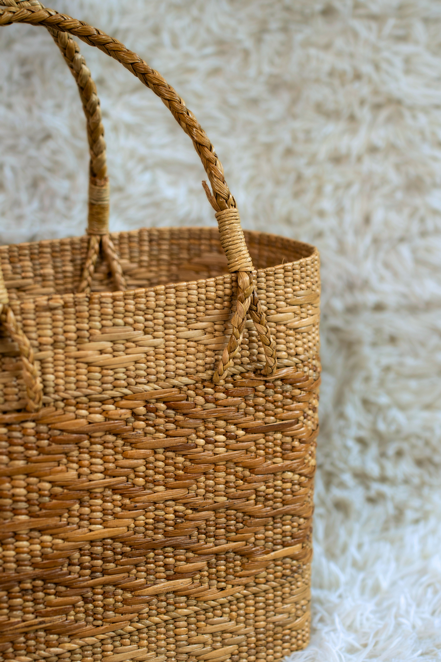 Classic Handwoven Kauna Grass Tote
