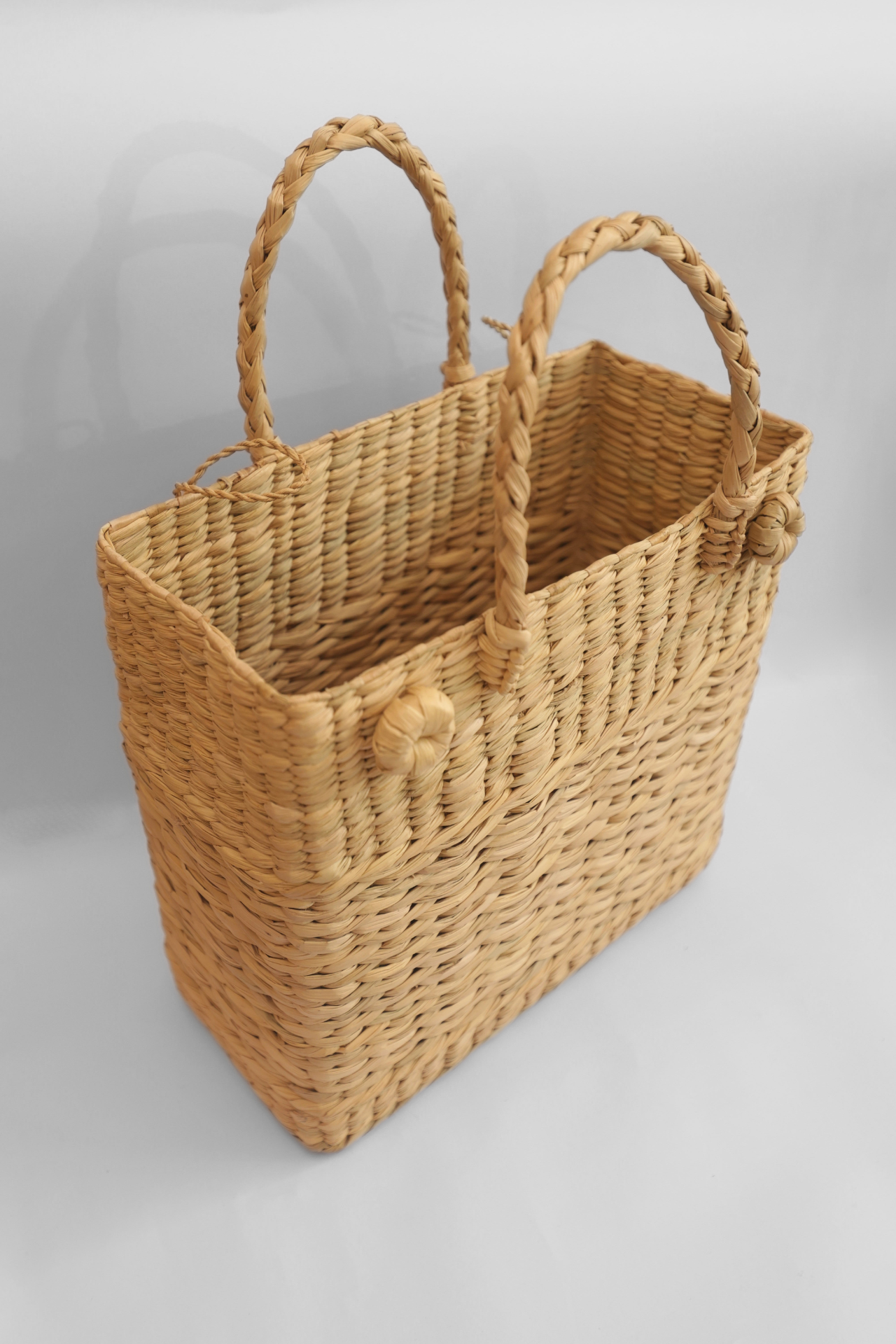 Classic Kauna Tote with Woven Buttons